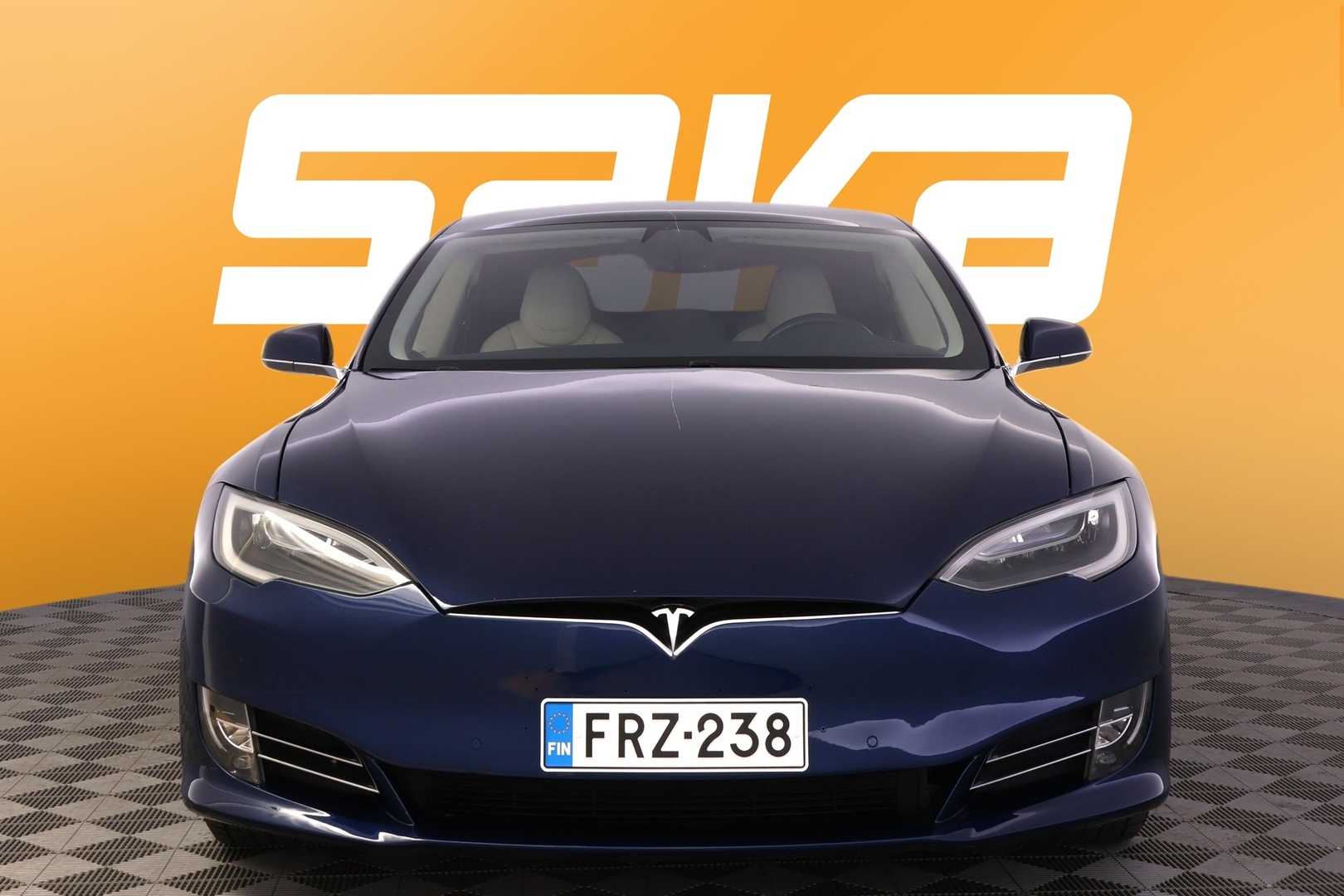 TESLA Model S 2018