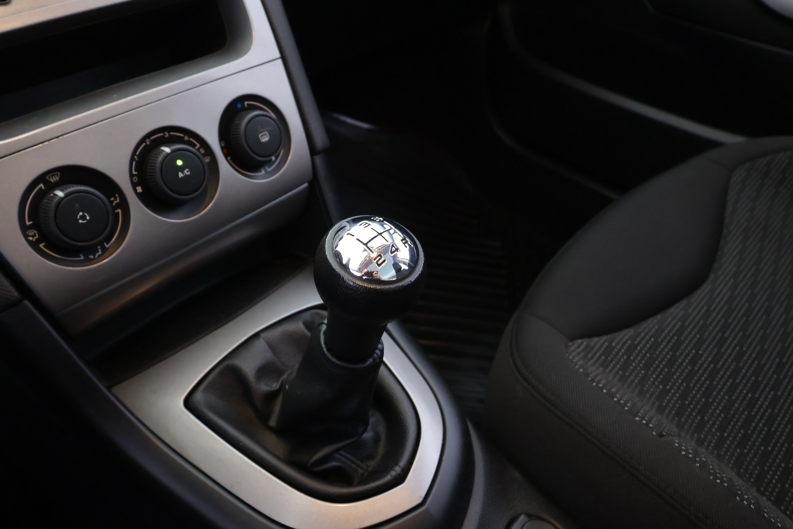PEUGEOT 308 2010