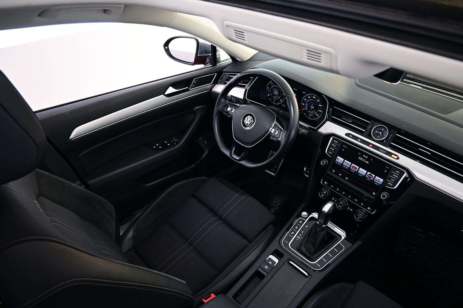 VOLKSWAGEN Passat 2016