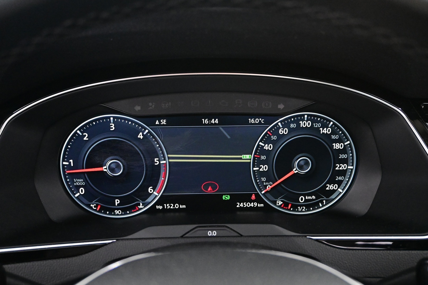 VOLKSWAGEN Passat 2016