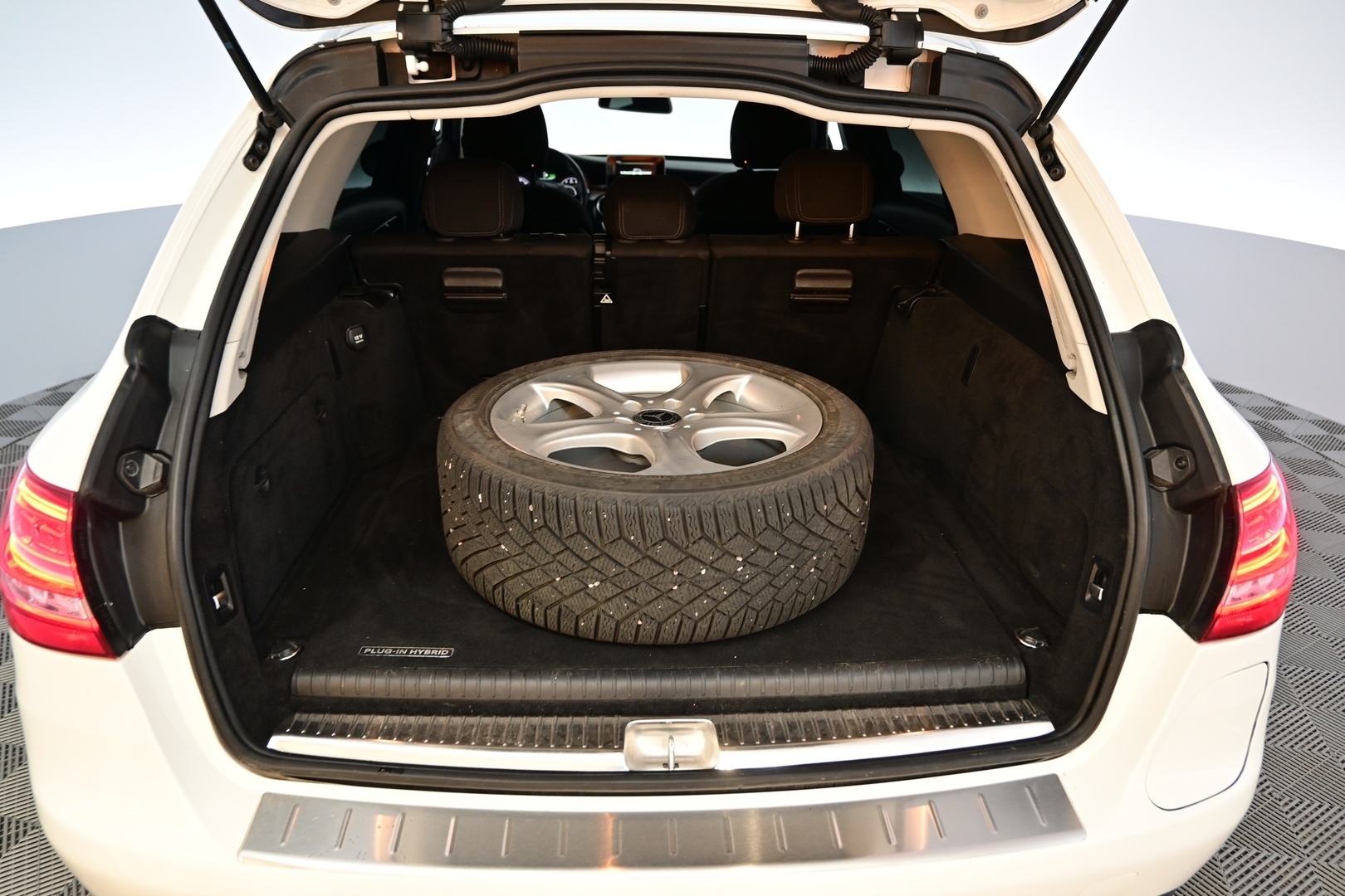 MERCEDES-BENZ C 2018