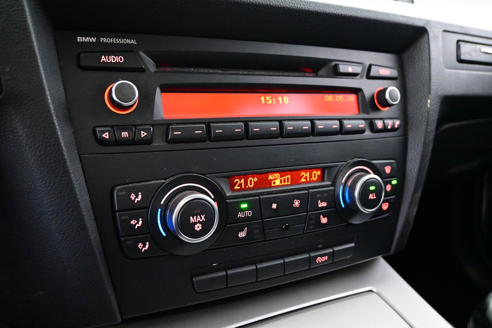 BMW 320 2011