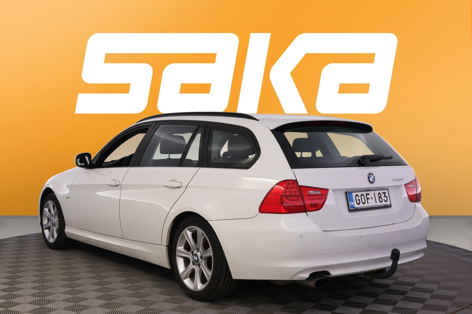BMW 320 2011
