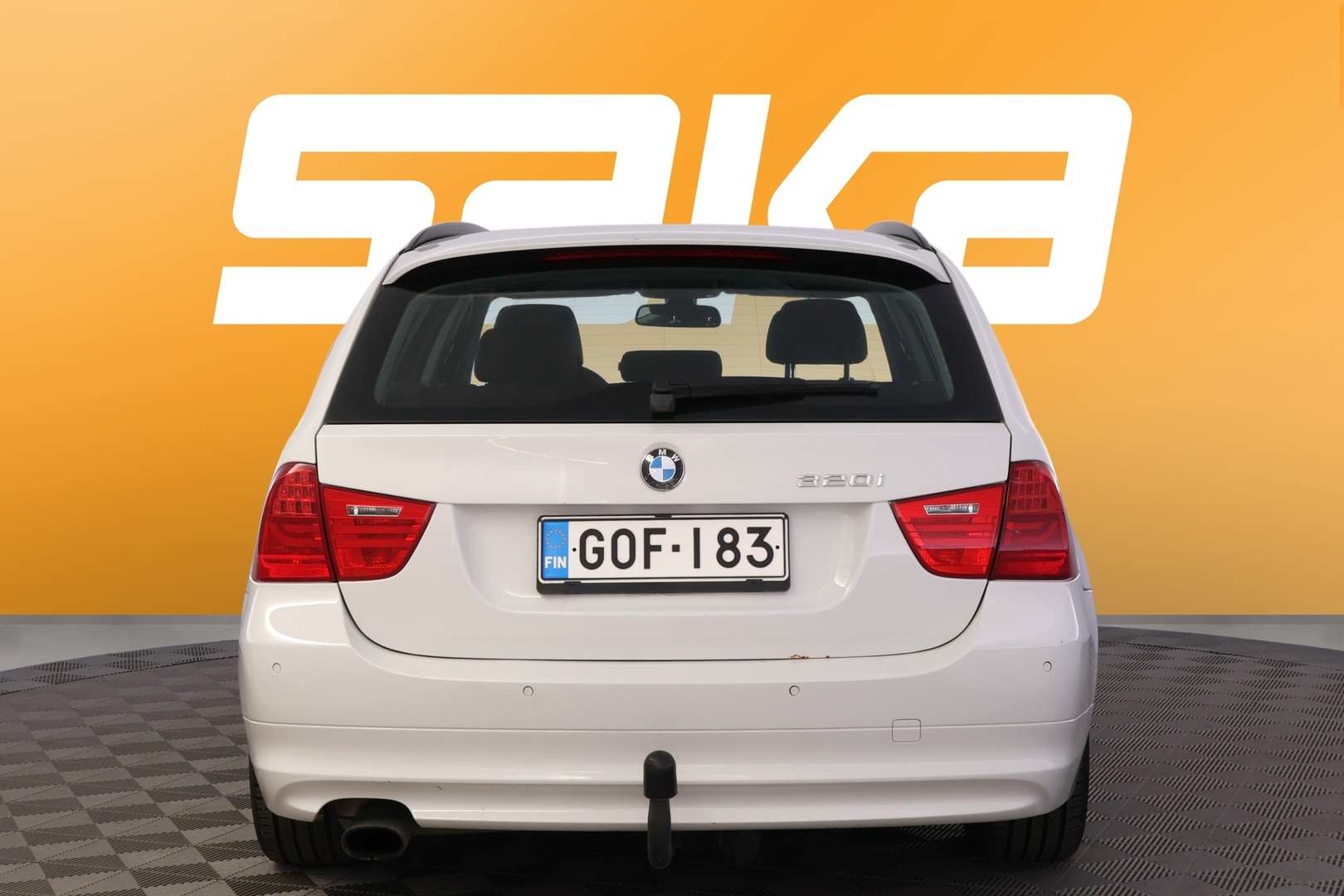 BMW 320 2011