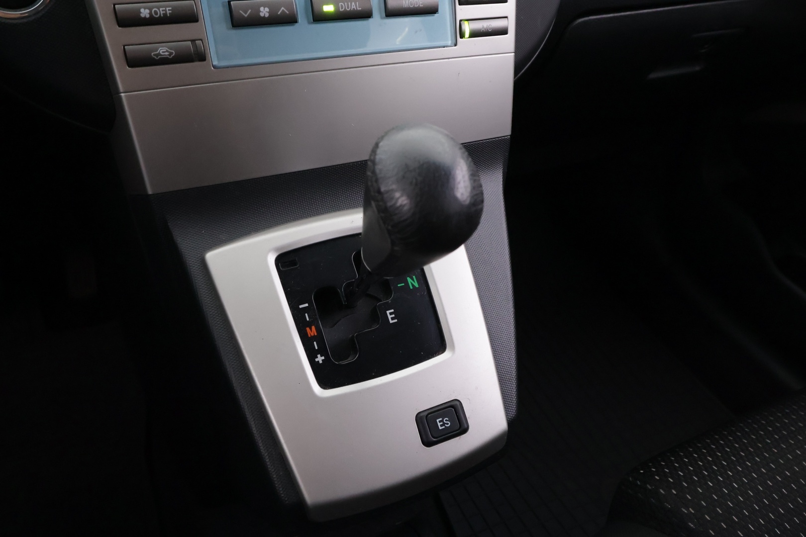 TOYOTA Corolla Verso 2009