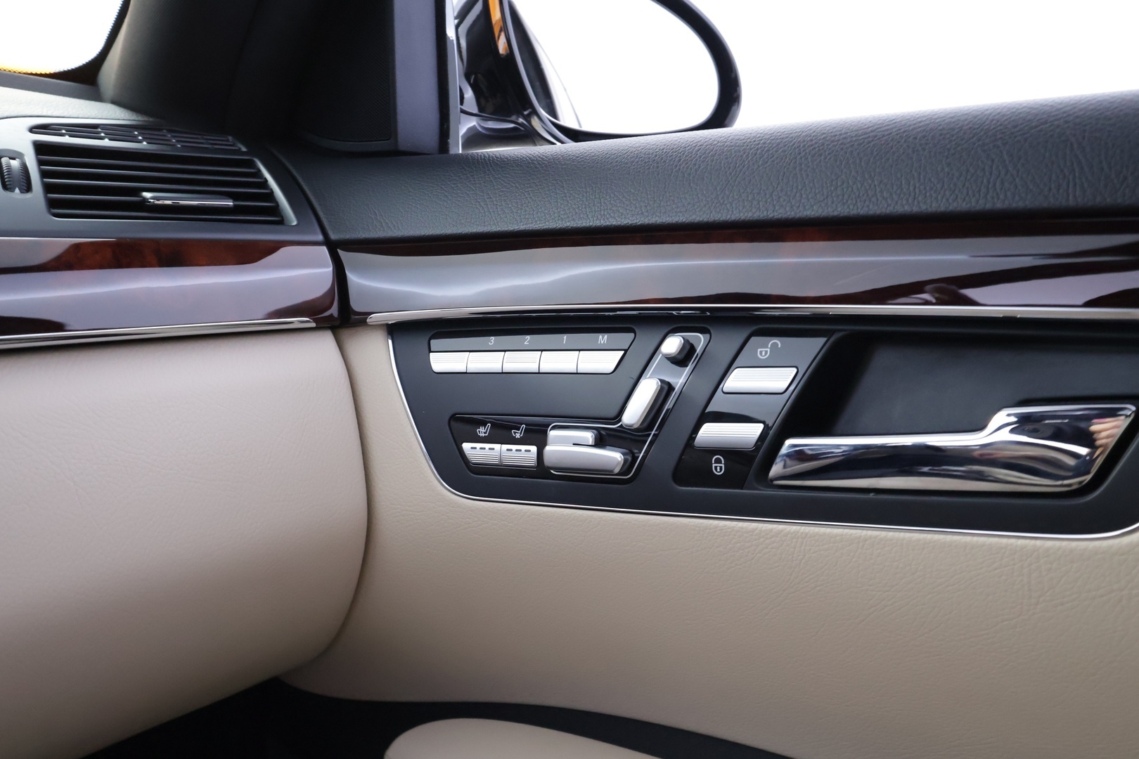 MERCEDES-BENZ S 2007