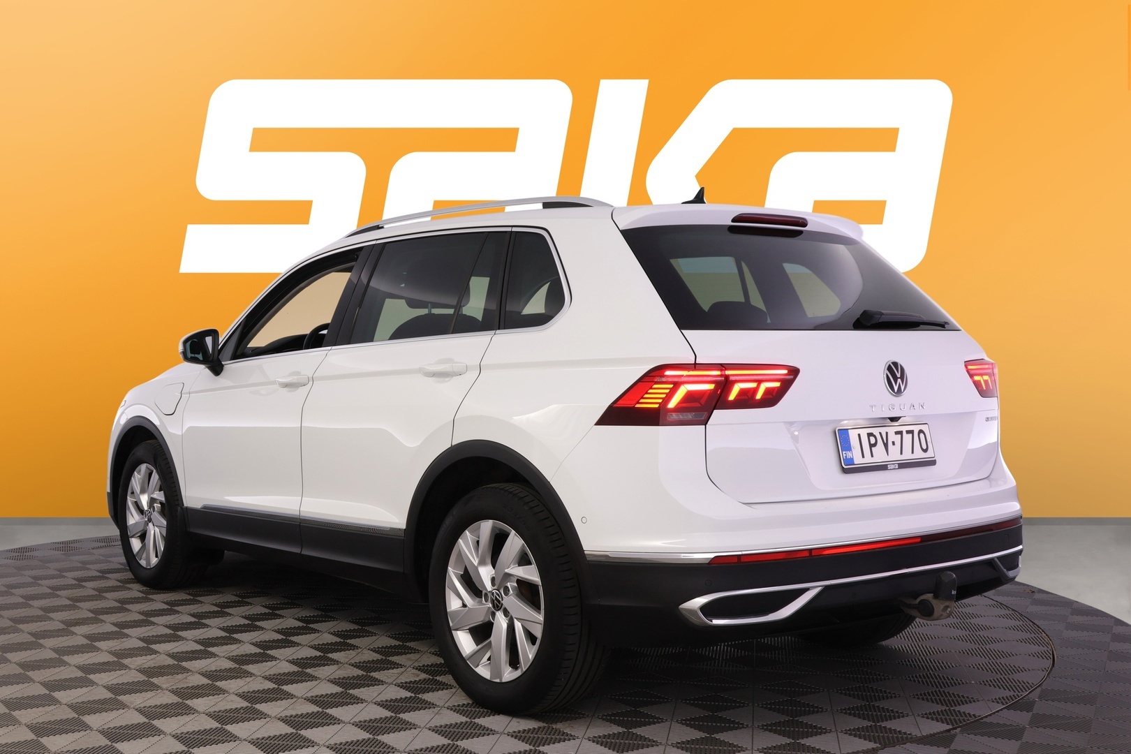 VOLKSWAGEN Tiguan 2021