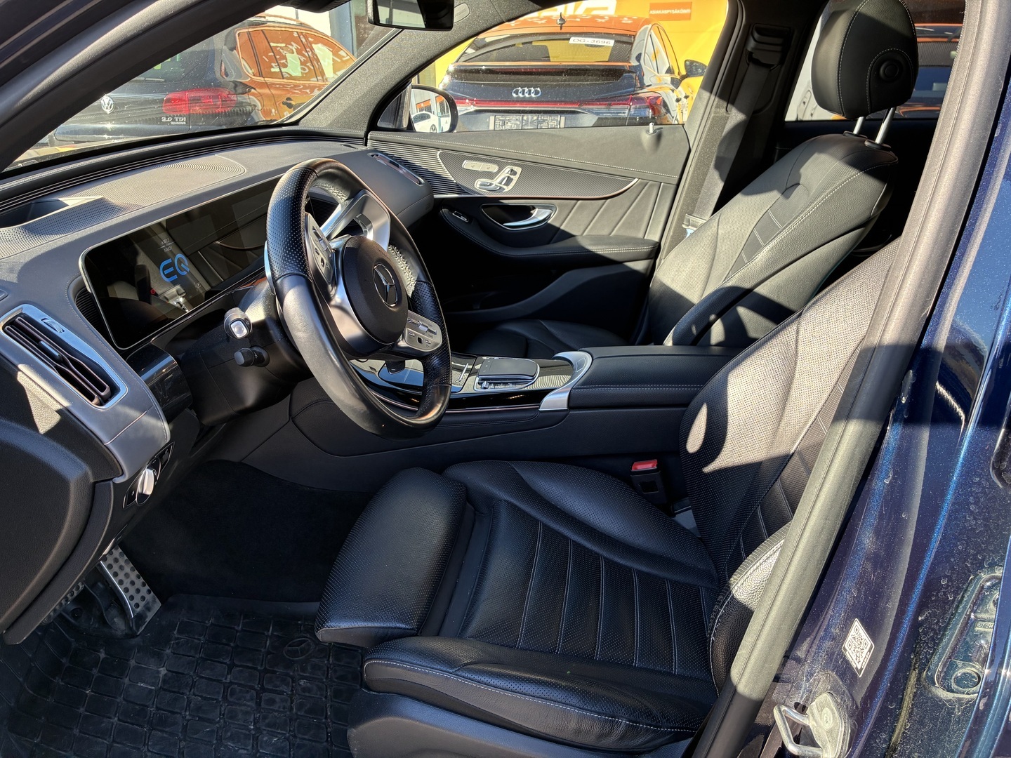 MERCEDES-BENZ EQC 2020