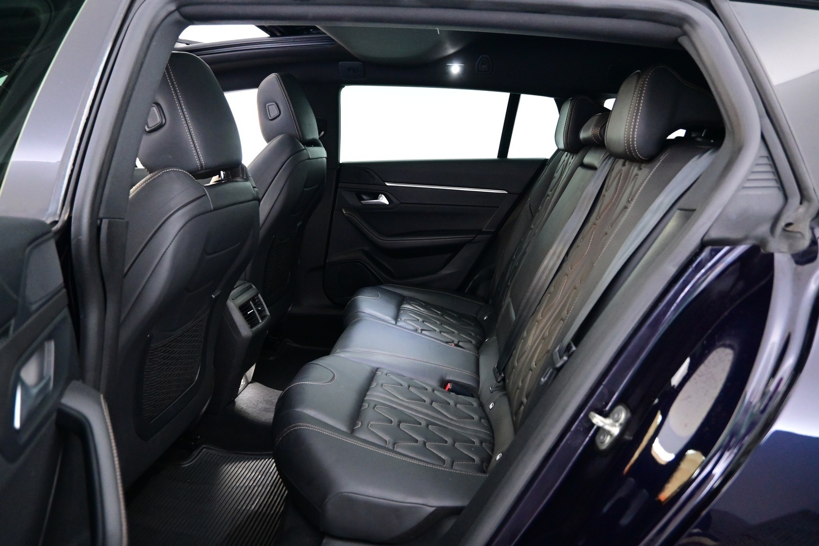 PEUGEOT 508 2021