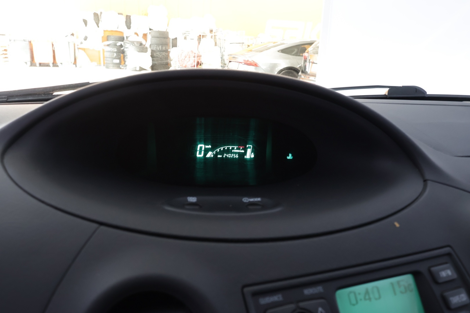 TOYOTA Yaris 2003