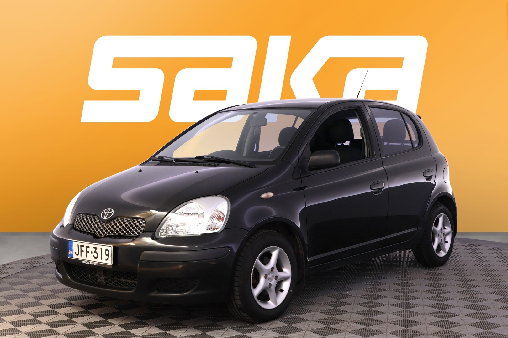 TOYOTA Yaris 2003