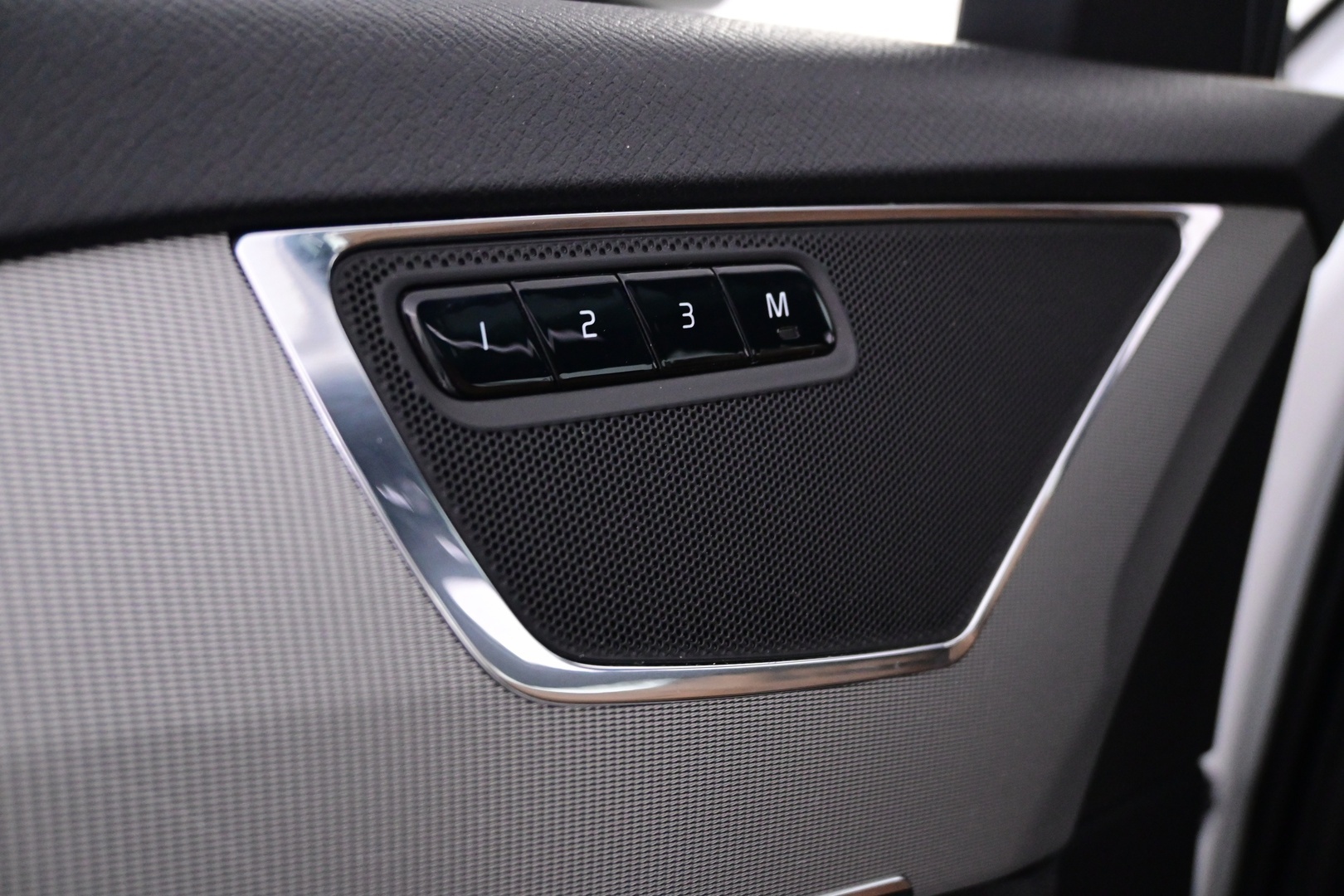 VOLVO XC90 2017