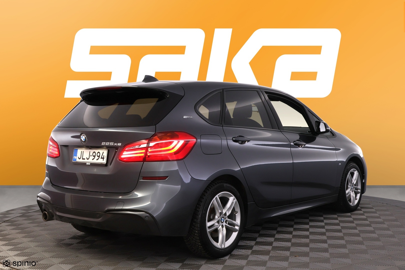BMW 225 2019