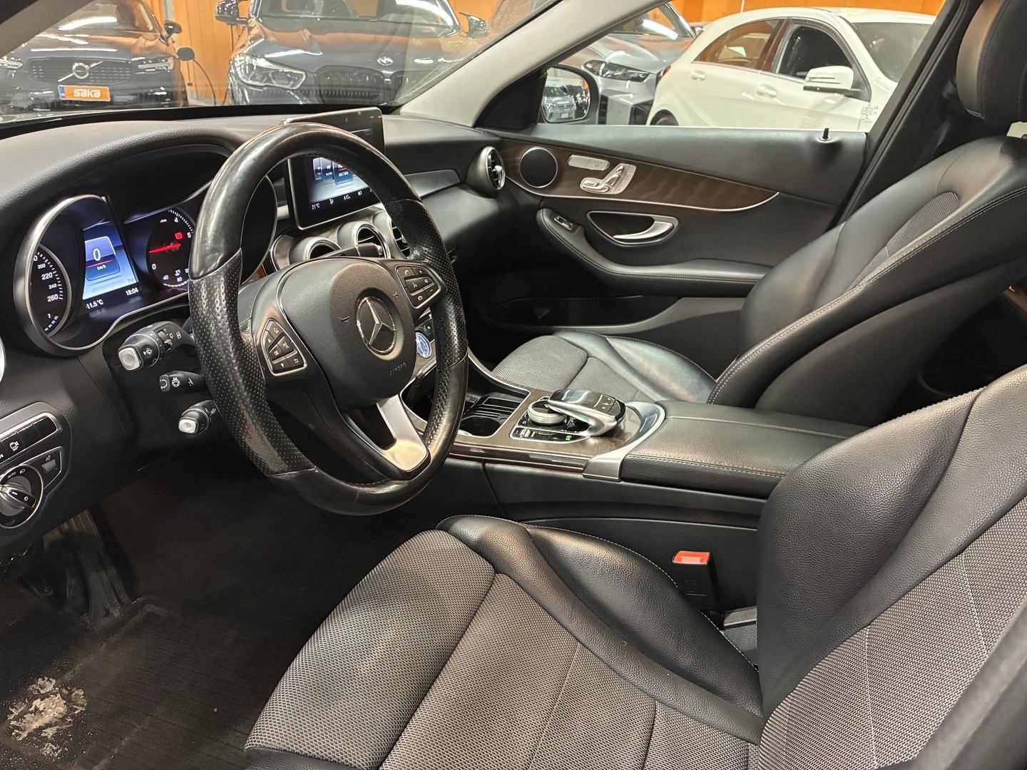 MERCEDES-BENZ C 2016