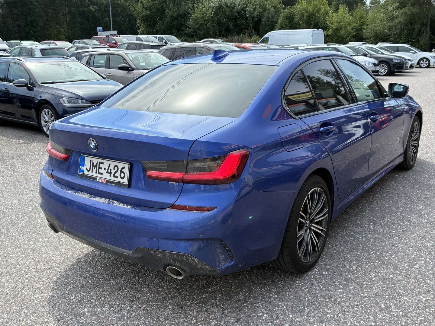 BMW 330 2019