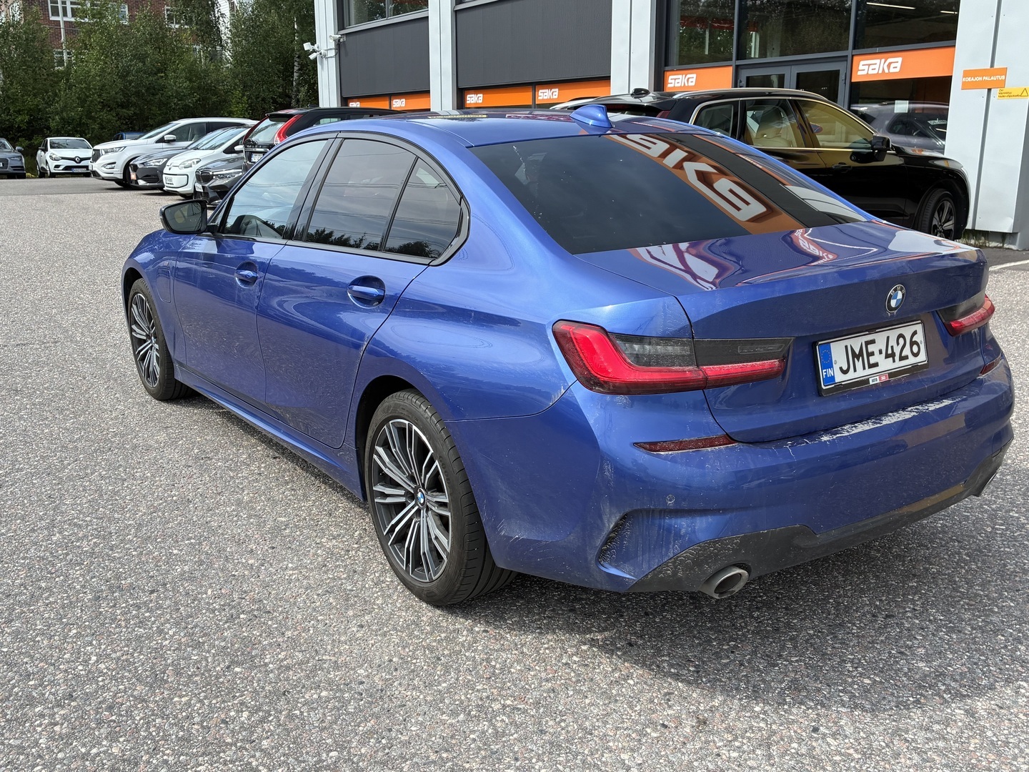 BMW 330 2019