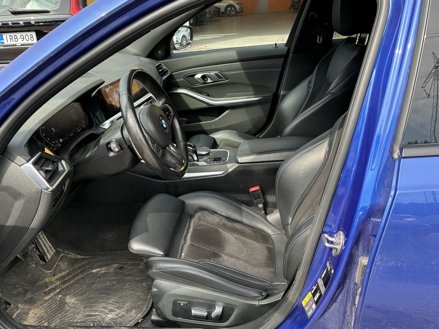 BMW 330 2019