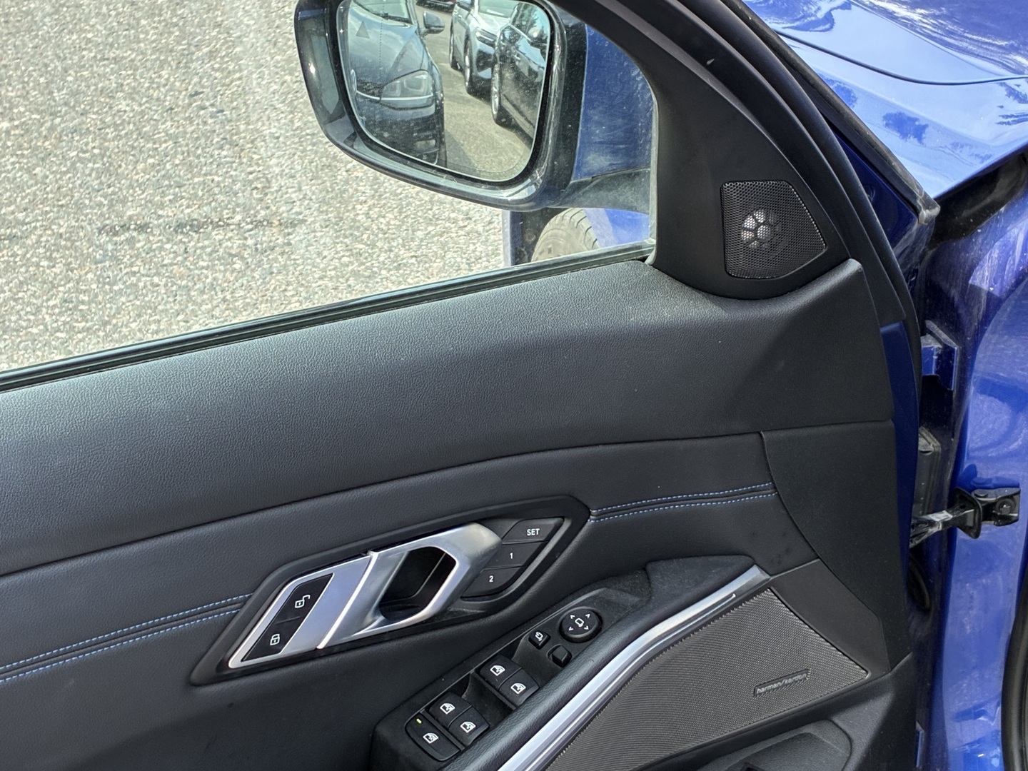 BMW 330 2019