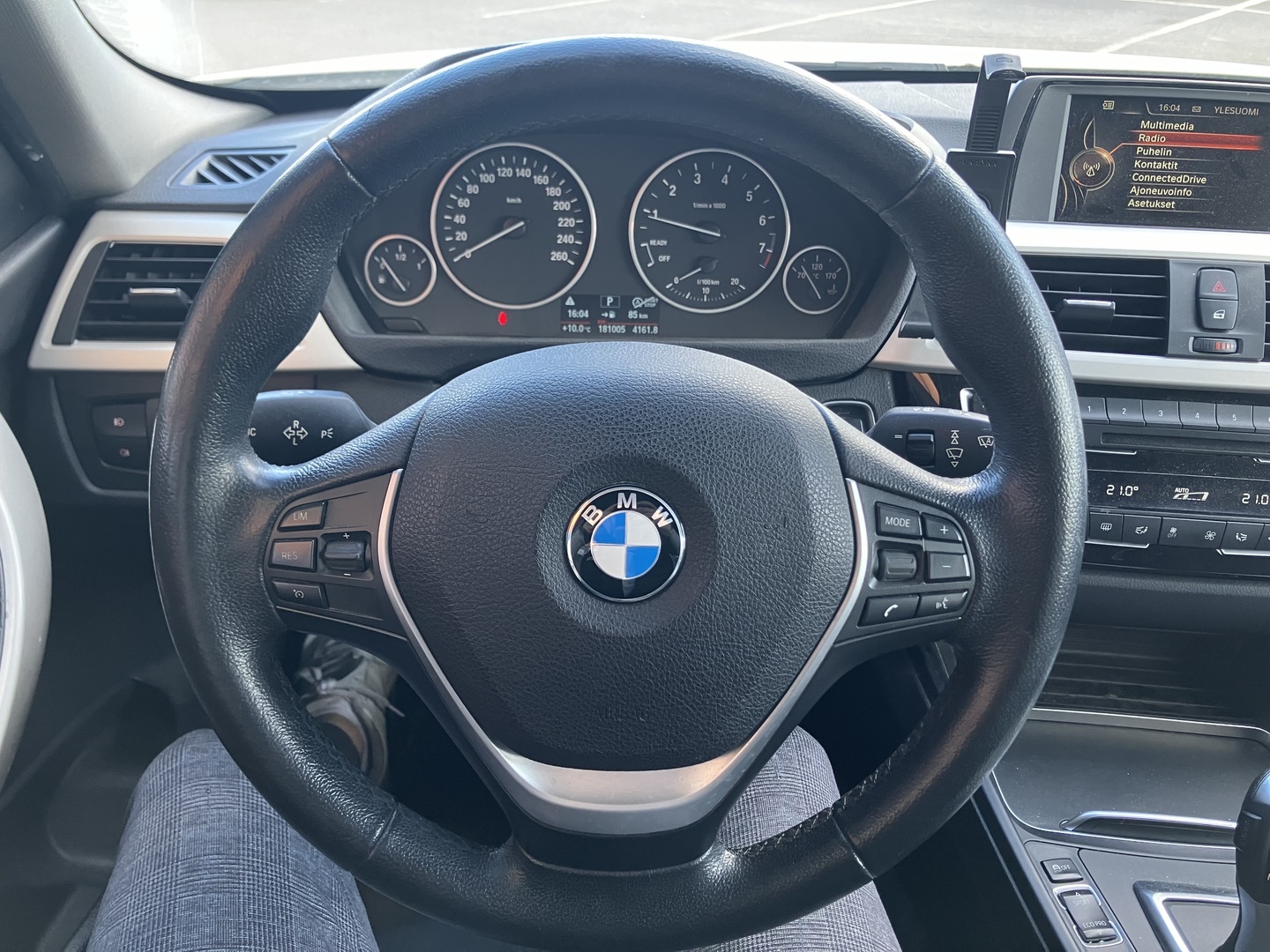 BMW 320 2016
