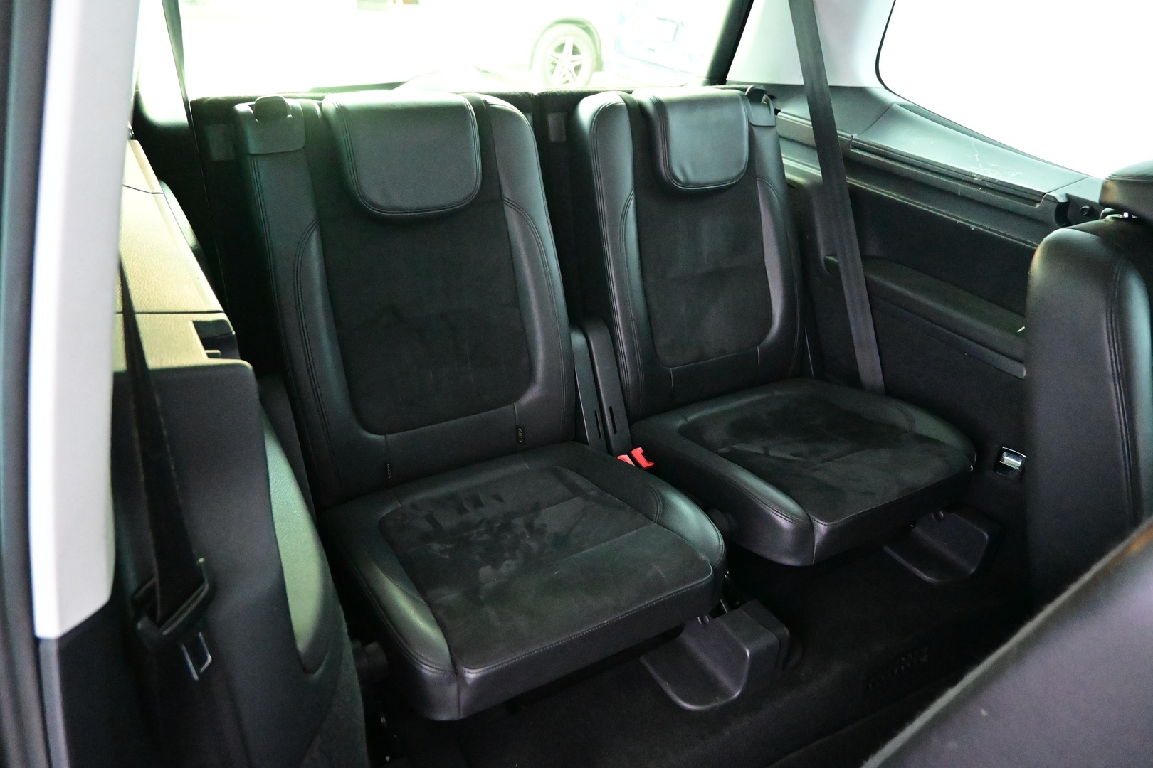 VOLKSWAGEN Sharan 2012