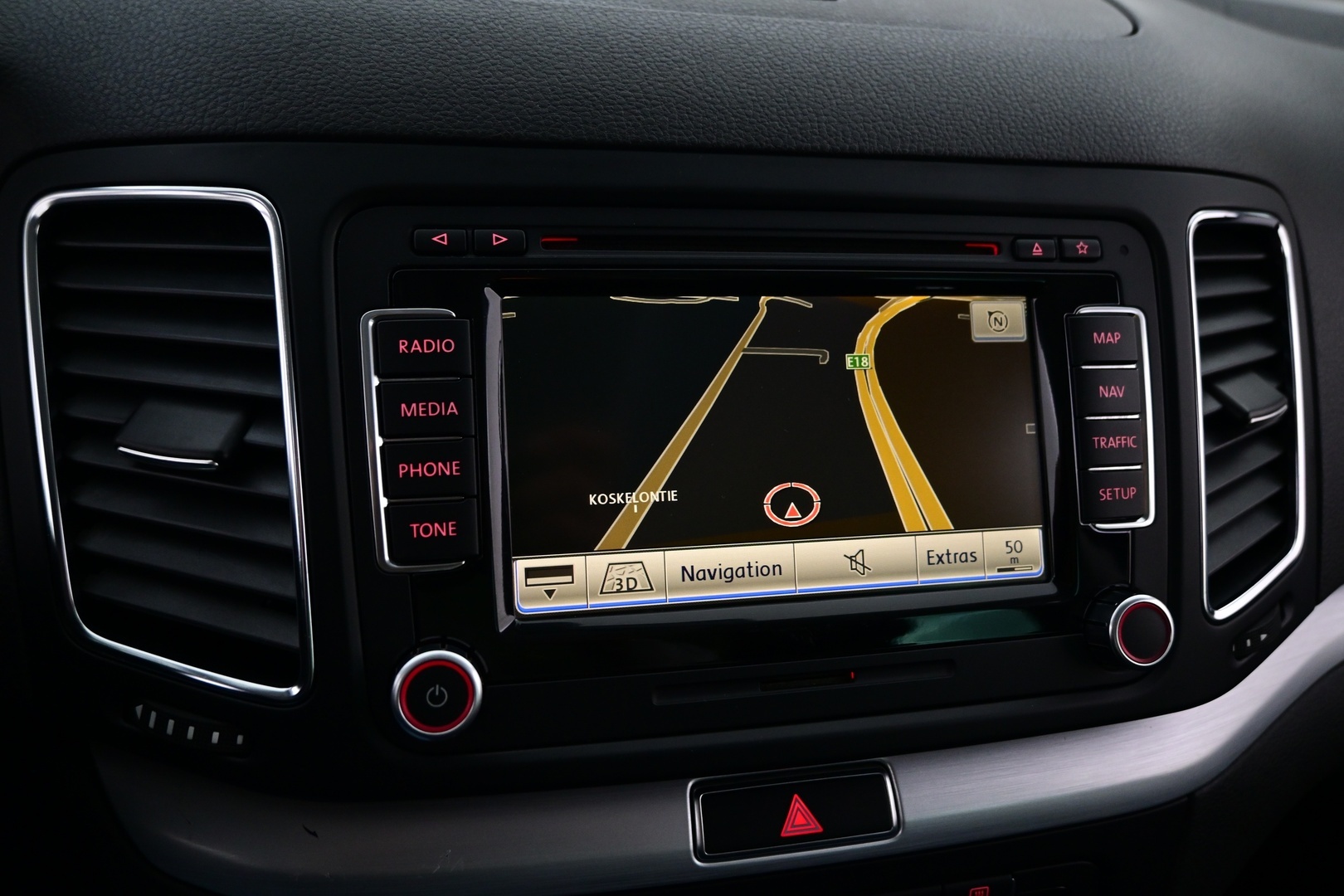 VOLKSWAGEN Sharan 2012