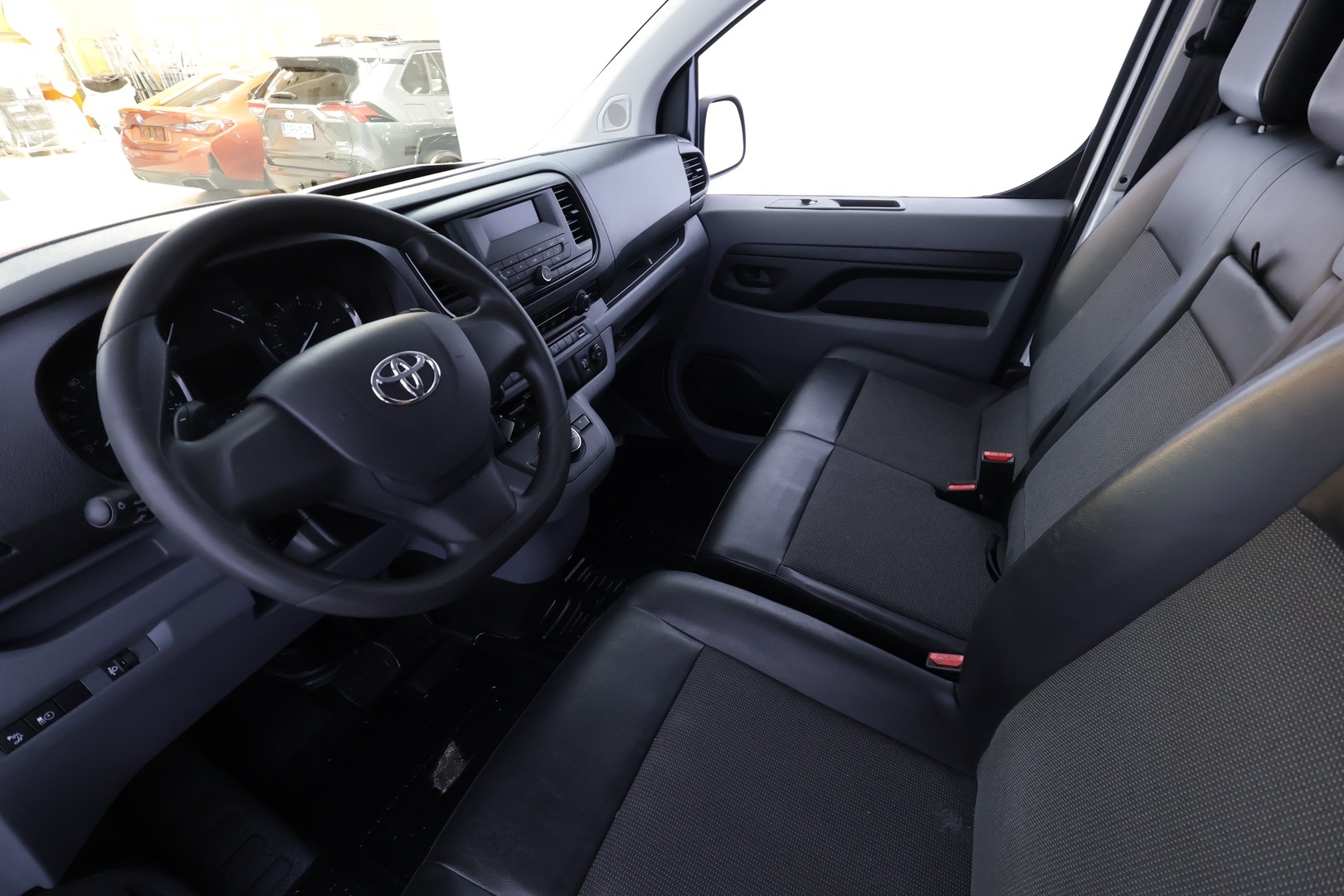 TOYOTA Proace 2021