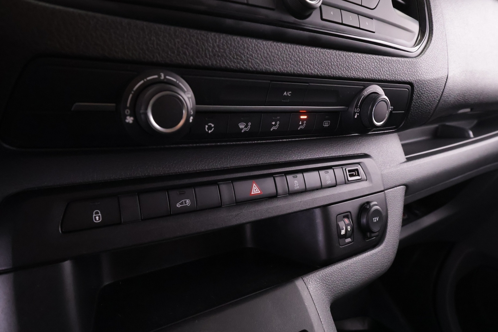 TOYOTA Proace 2021