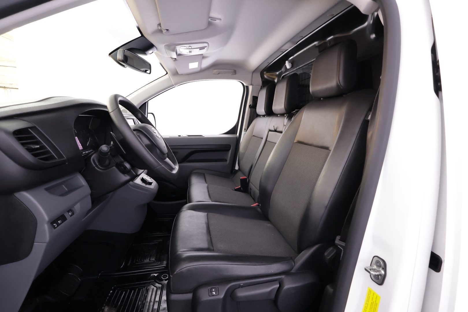 TOYOTA Proace 2021