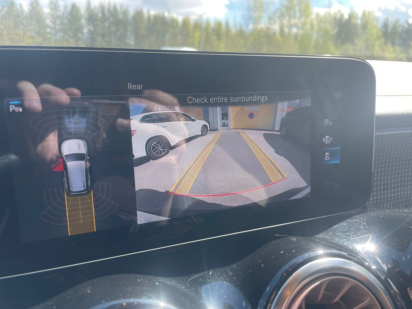 MERCEDES-BENZ EQB 2022