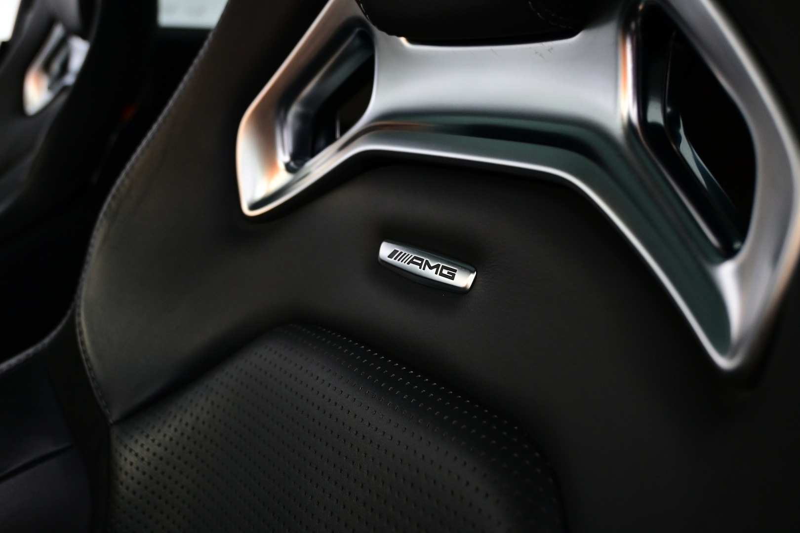 MERCEDES-BENZ C 63 AMG 2016