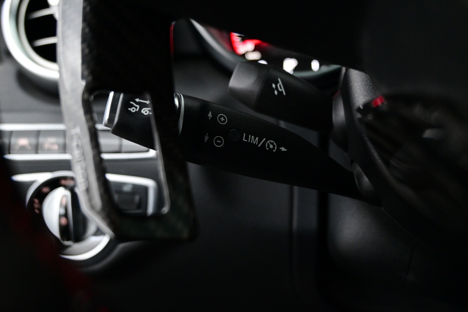 MERCEDES-BENZ C 63 AMG 2016