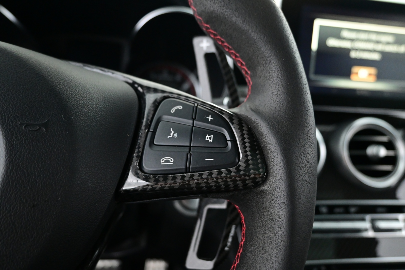 MERCEDES-BENZ C 63 AMG 2016