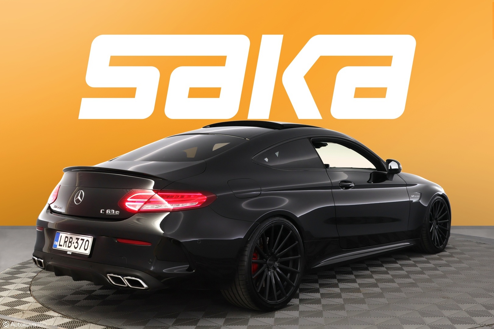 MERCEDES-BENZ C 63 AMG 2016