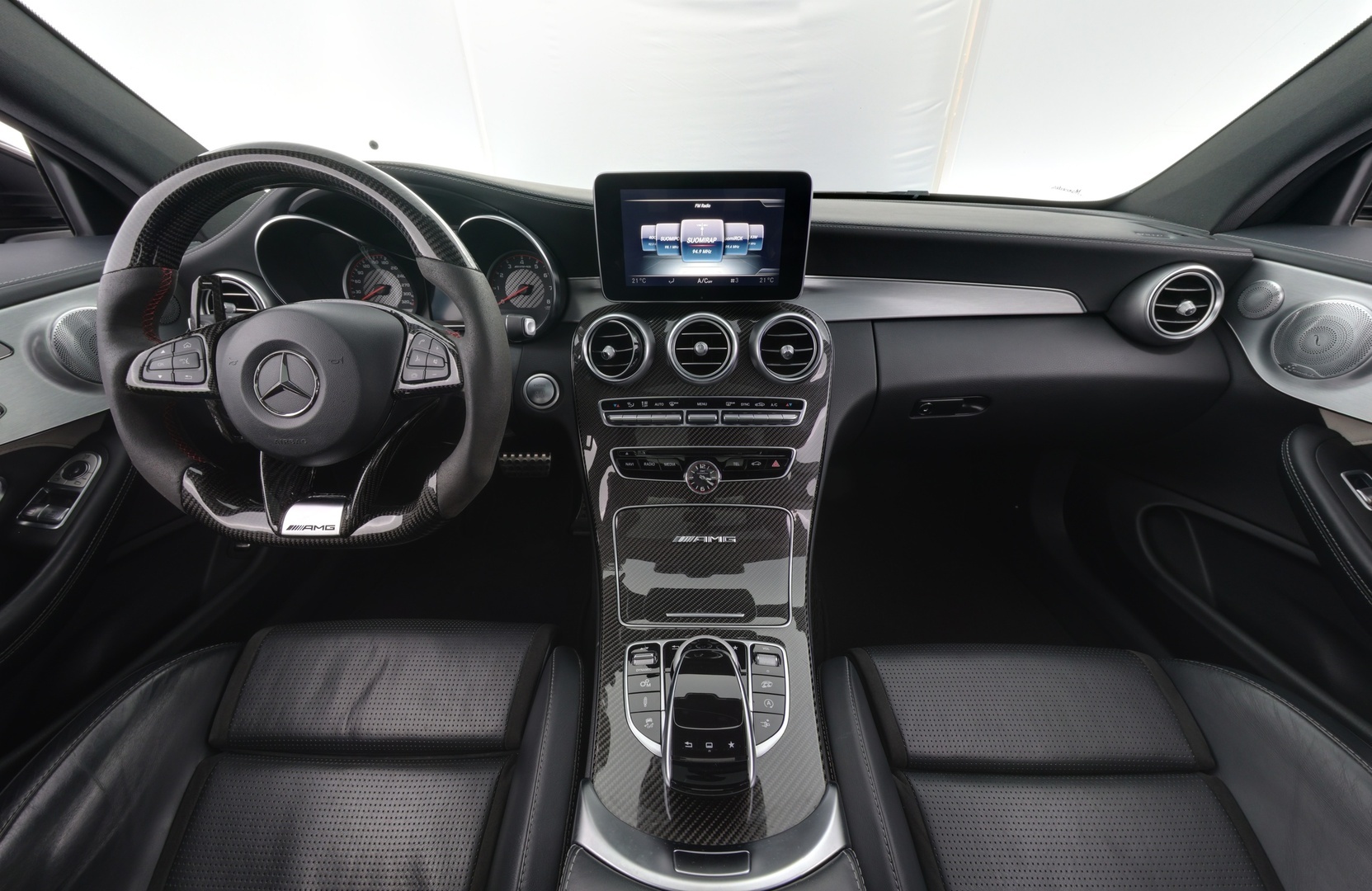 MERCEDES-BENZ C 63 AMG 2016