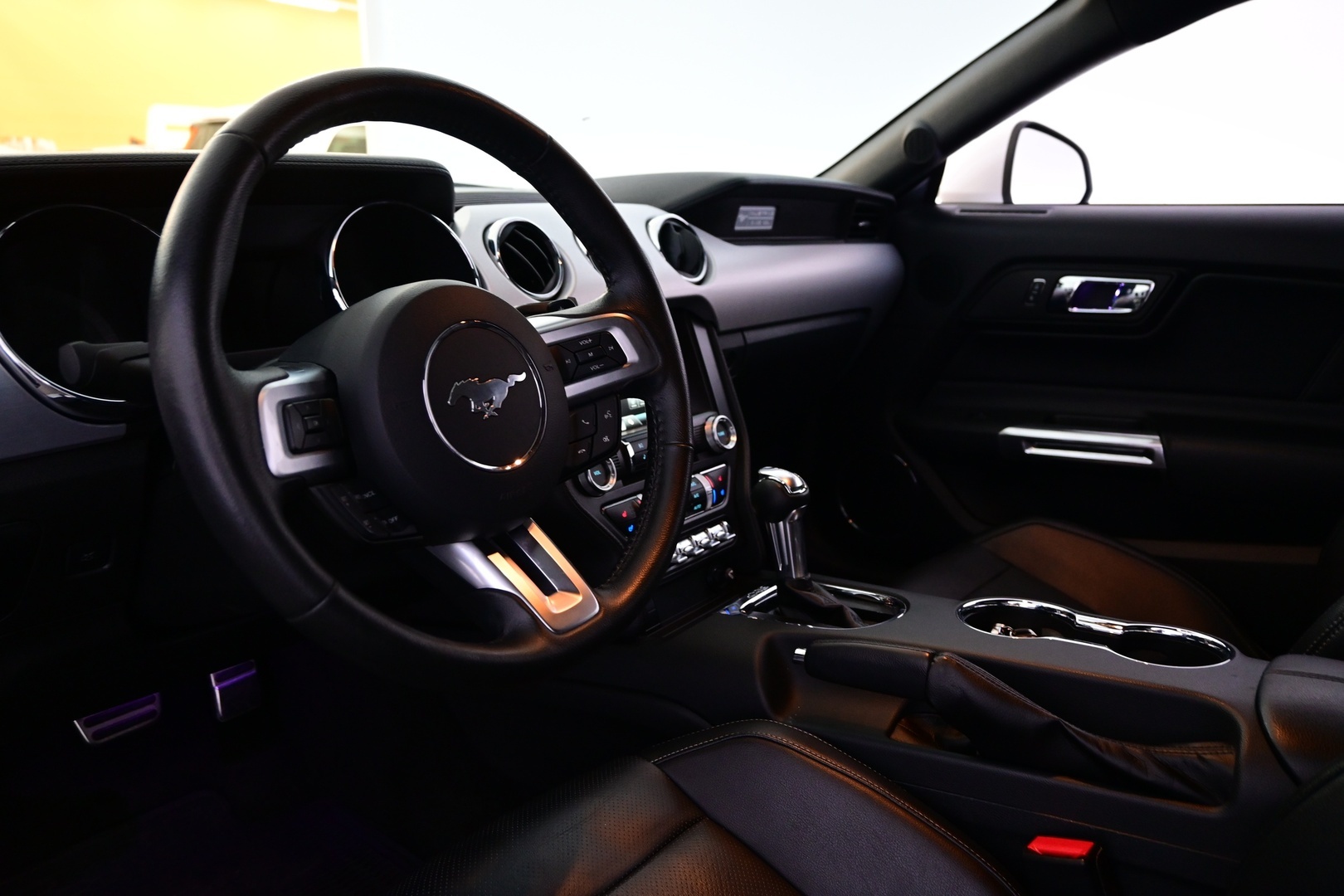FORD Mustang 2017