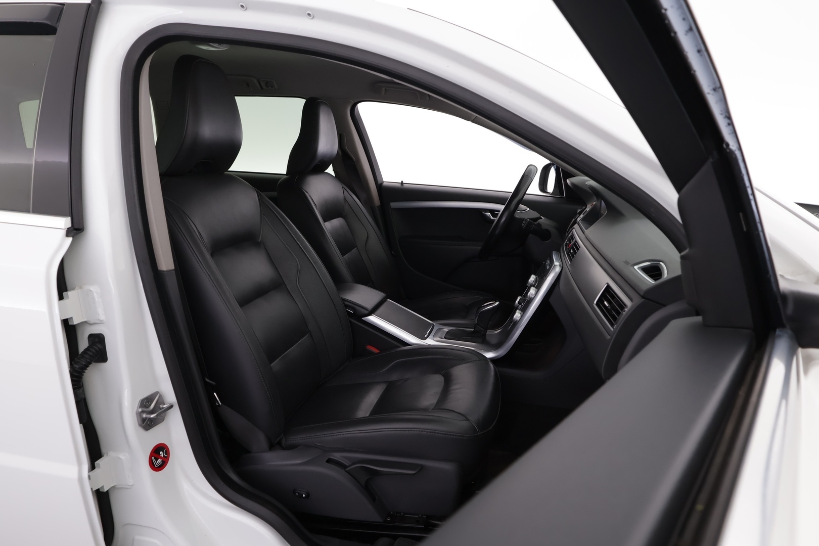 VOLVO V70 2015