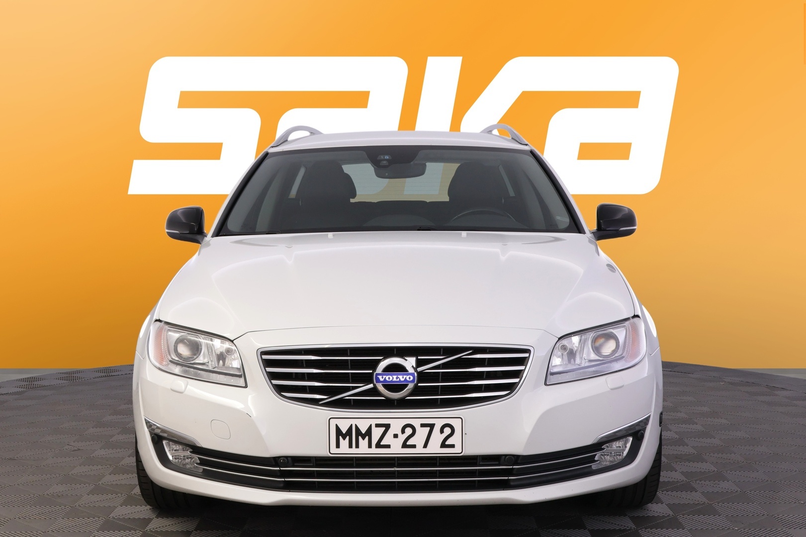 VOLVO V70 2015