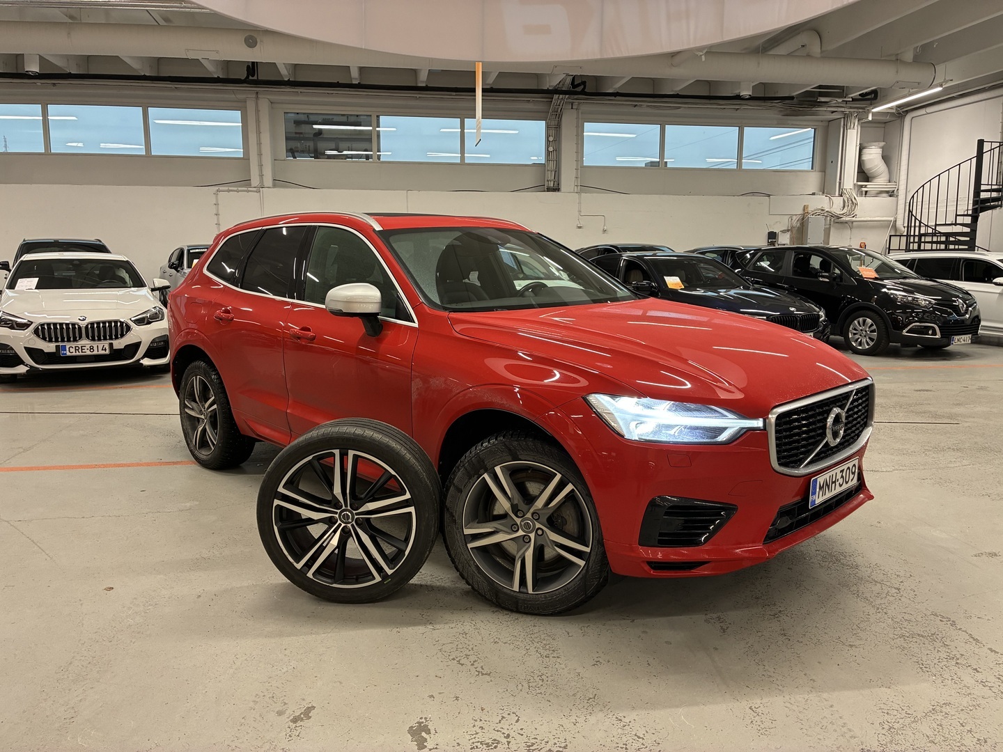 VOLVO XC60 2018