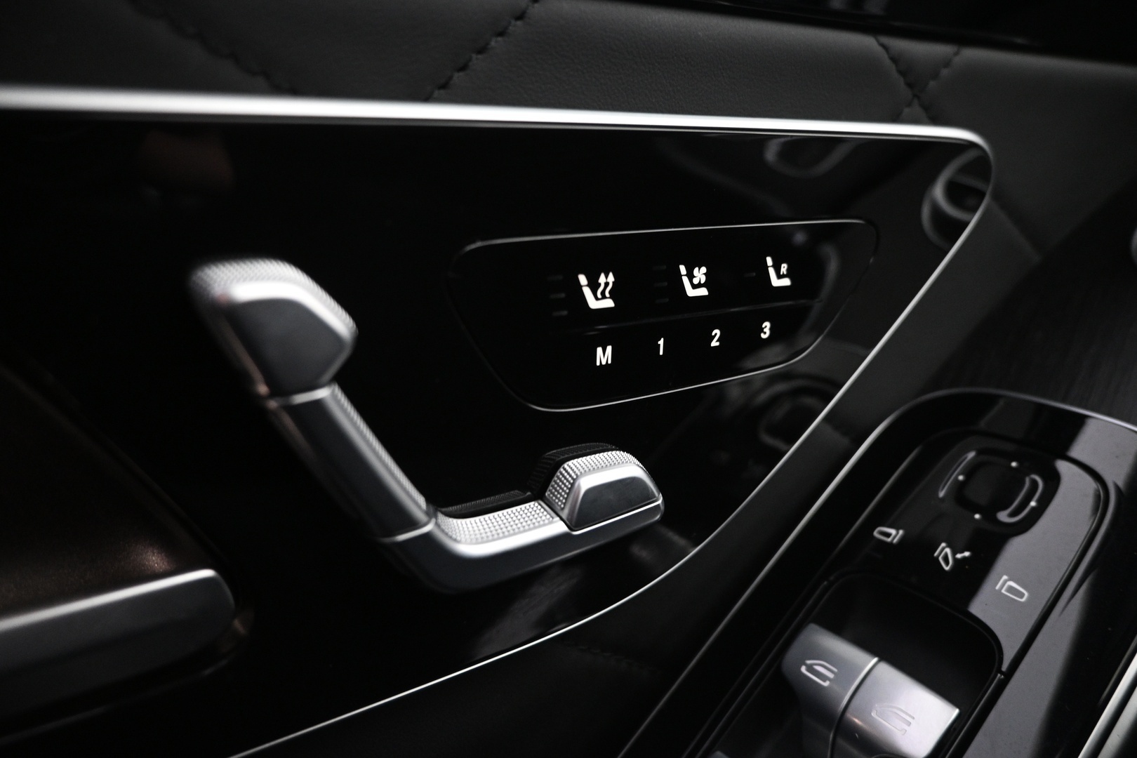 MERCEDES-BENZ S 2021