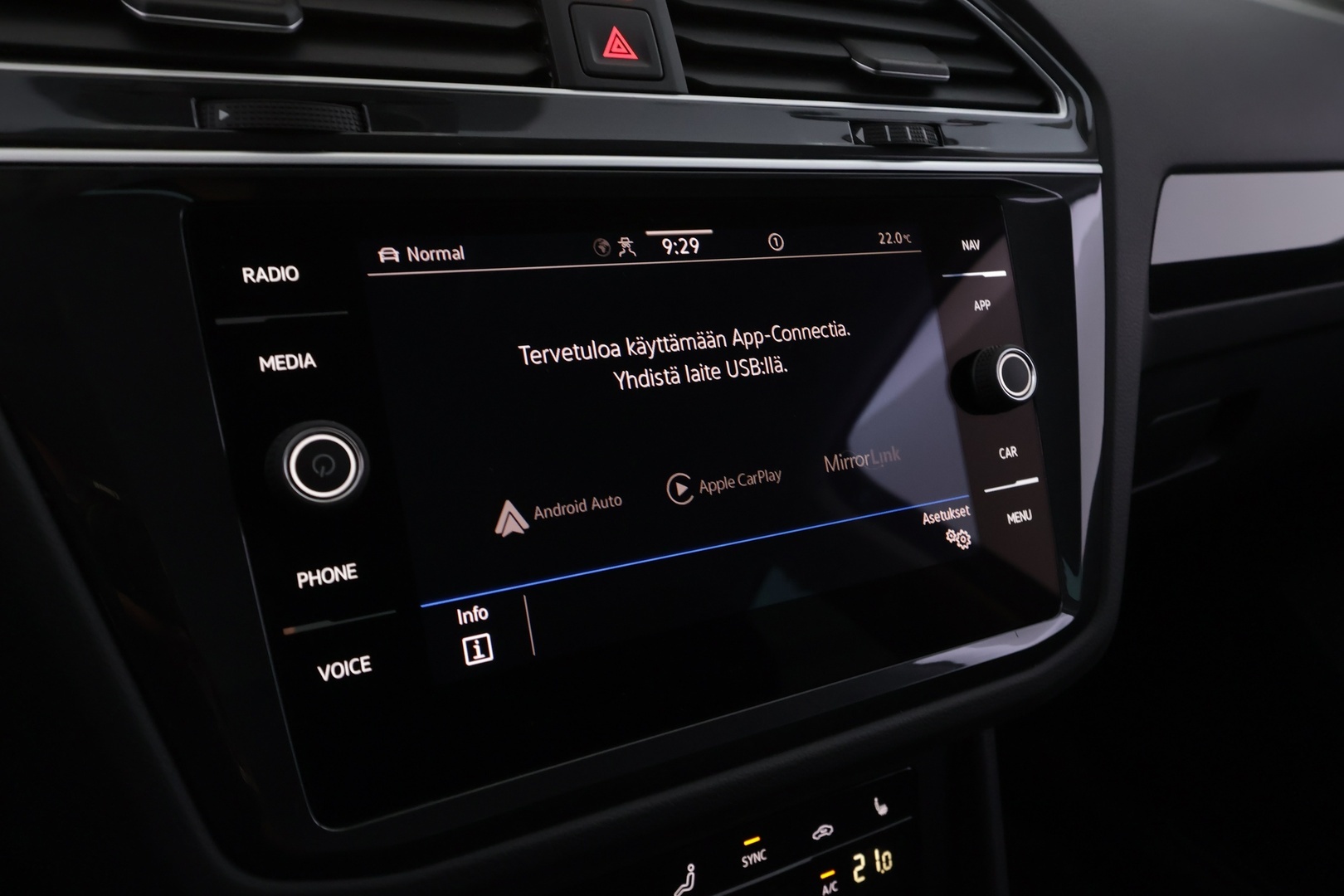 VOLKSWAGEN Tiguan 2021