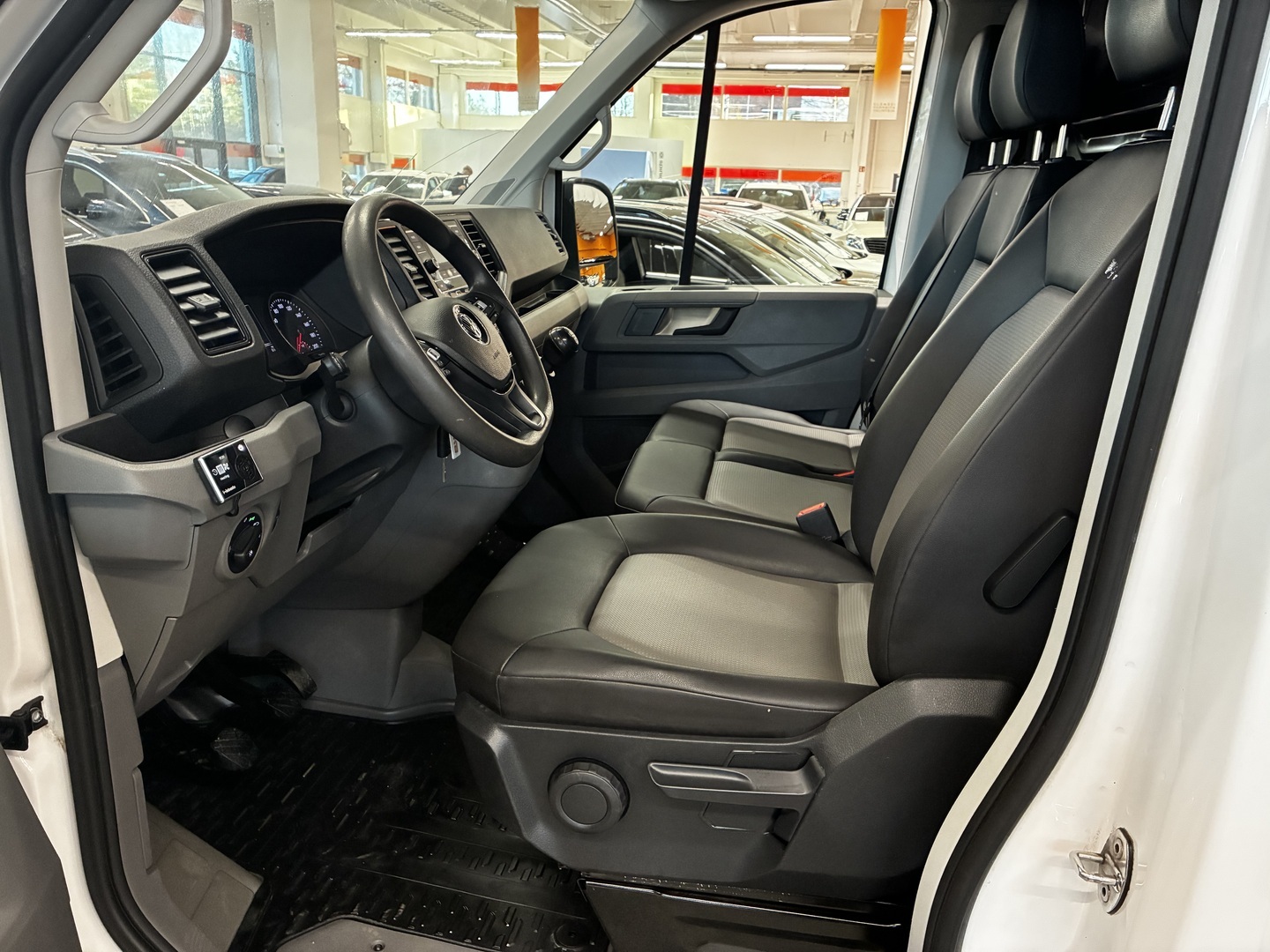 VOLKSWAGEN Crafter 2020