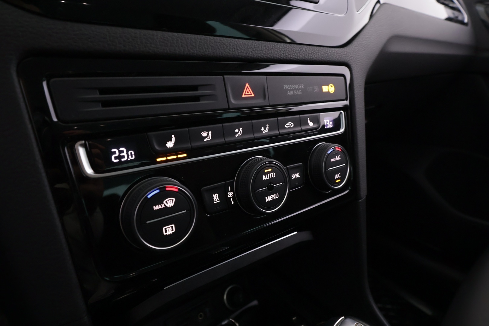 VOLKSWAGEN Golf Sportsvan 2015
