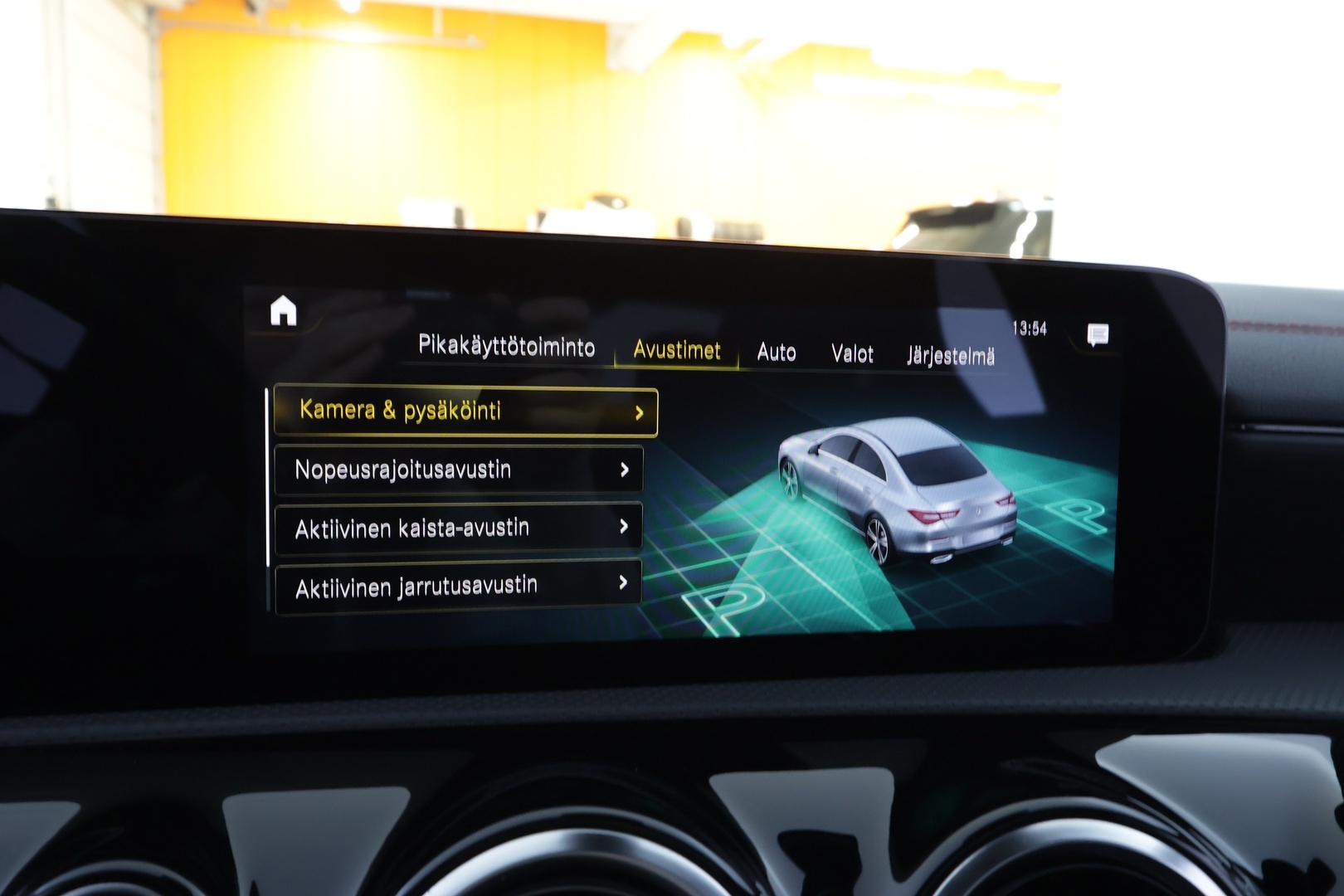 MERCEDES-BENZ CLA 2023