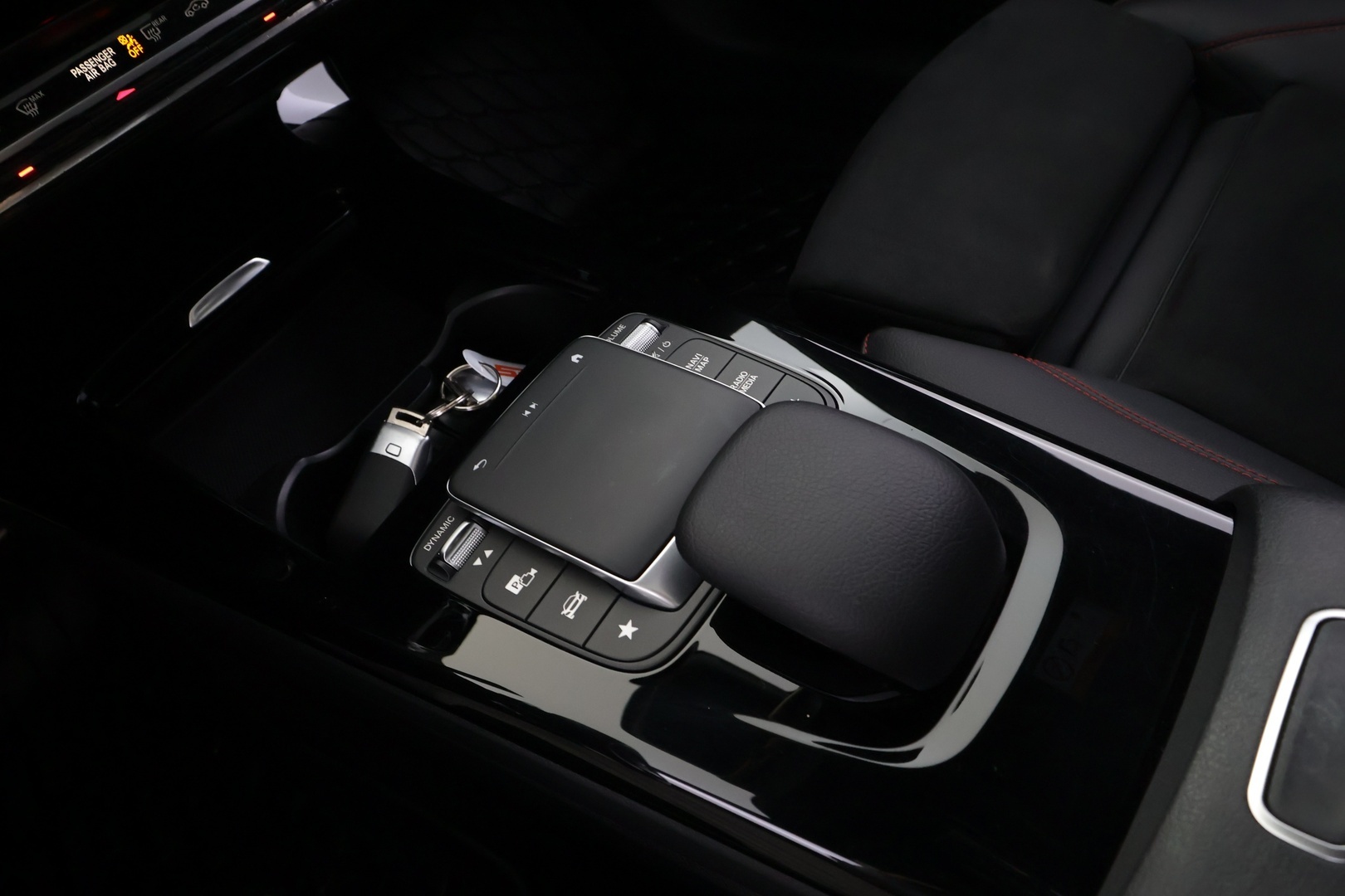 MERCEDES-BENZ CLA 2023