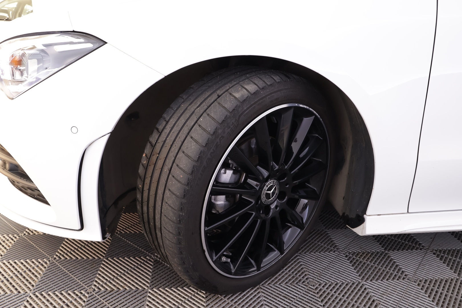 MERCEDES-BENZ CLA 2023
