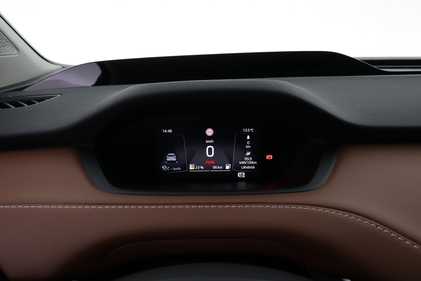 SKODA Enyaq 2023