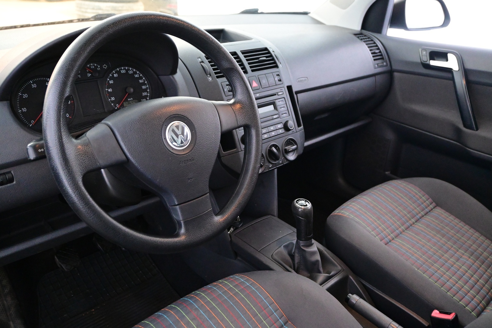 VOLKSWAGEN Polo 2007