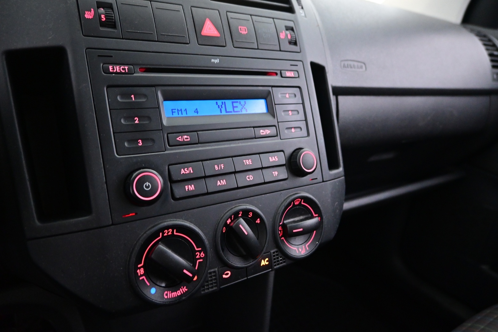 VOLKSWAGEN Polo 2007