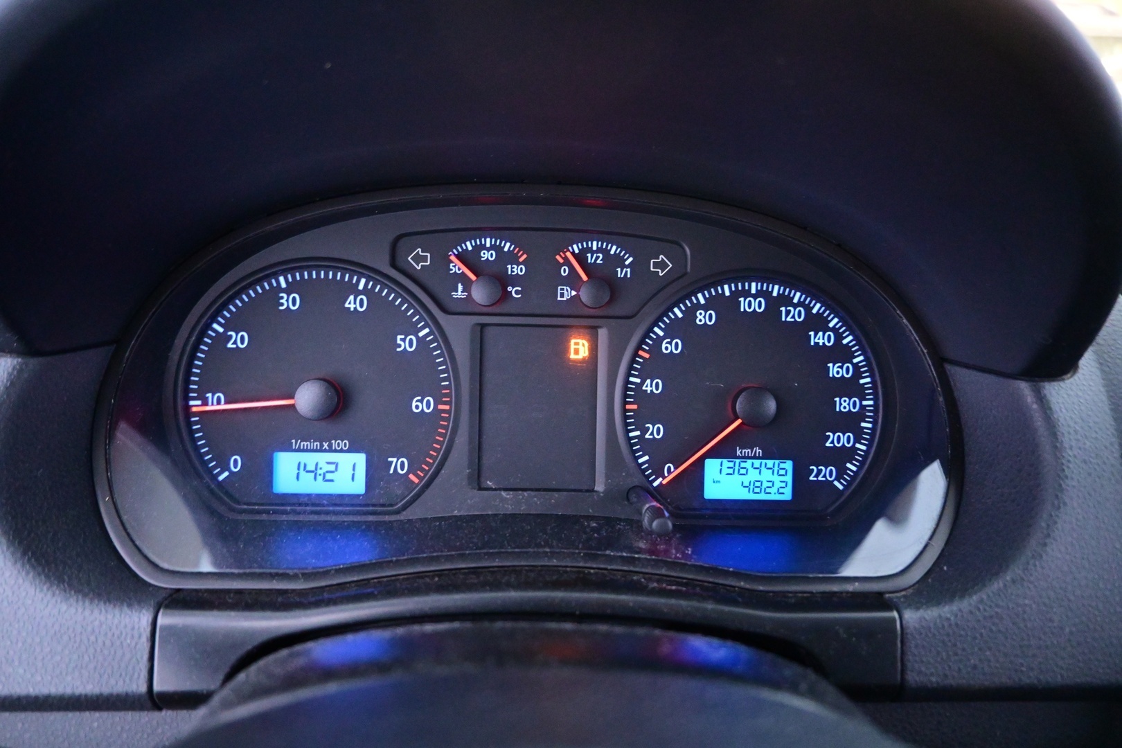 VOLKSWAGEN Polo 2007