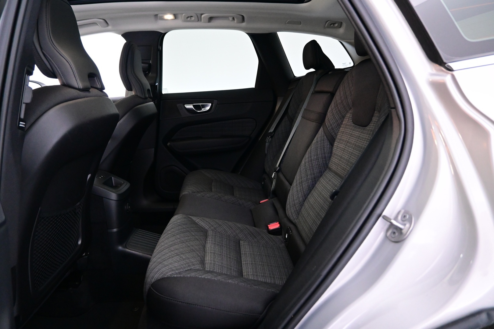 VOLVO XC60 2024